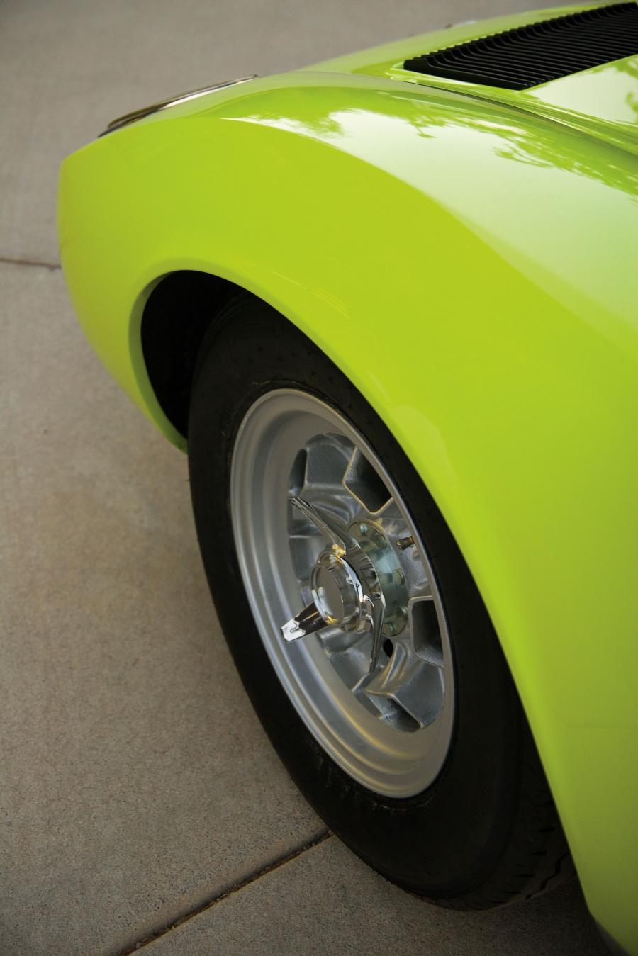  Lamborghini Miura P400 SV Conversion 1967 года  (фото 12 из 20)